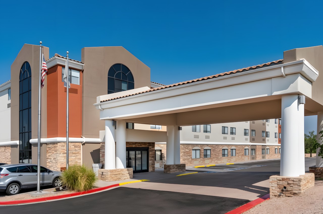 Holiday Inn Express & Suites Albuquerque
